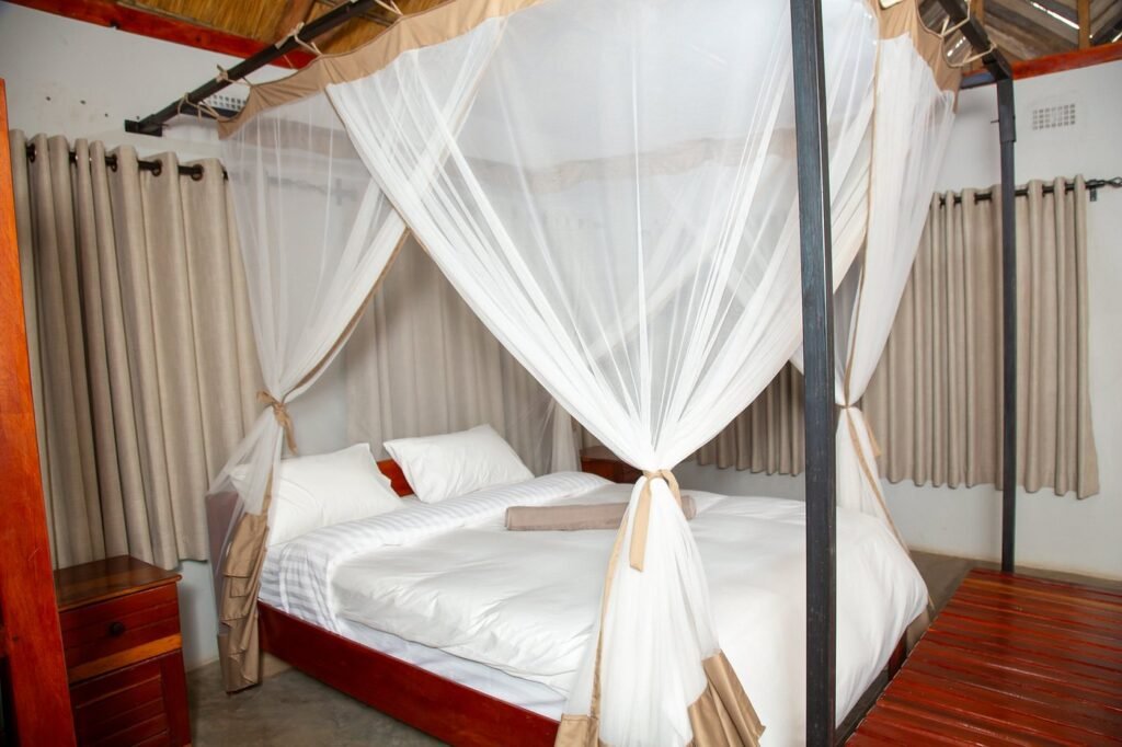 Oxpecker Safaris Lodge